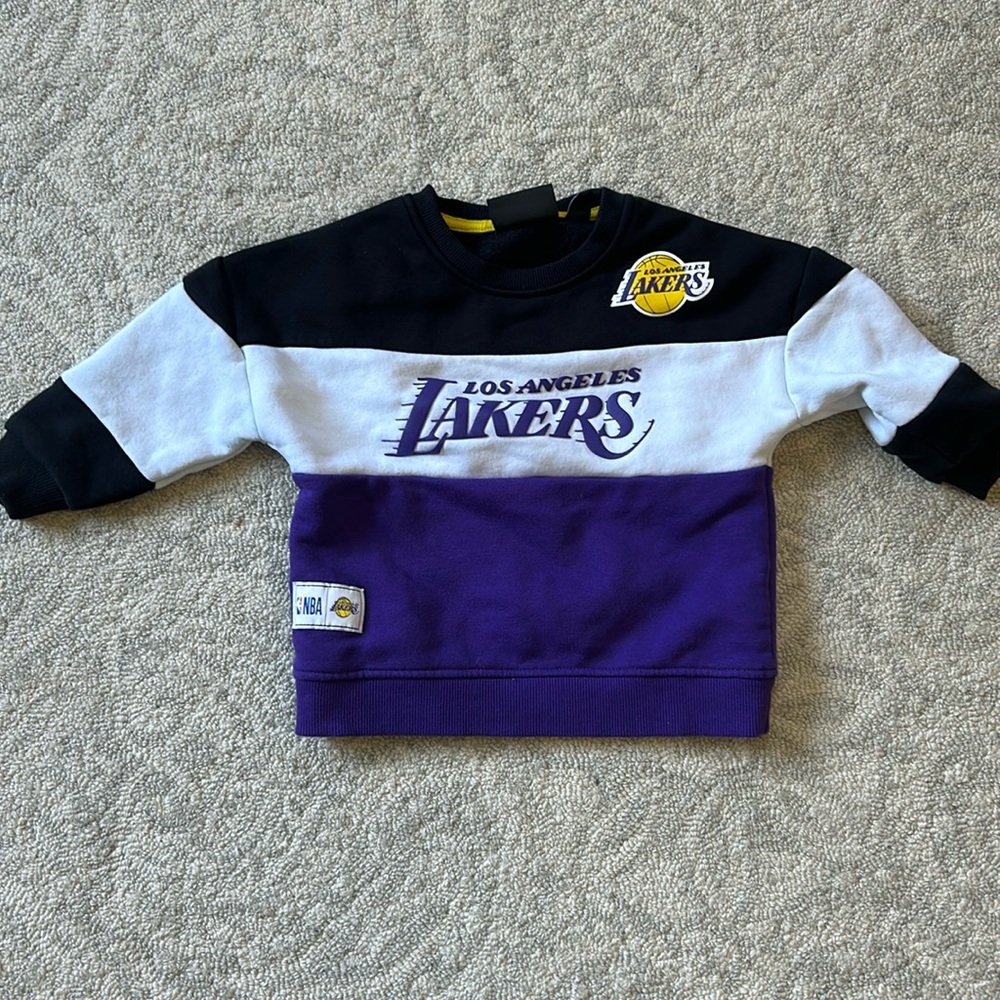 Vintage Lakers NBA sweater Size 1.5 - 2 years